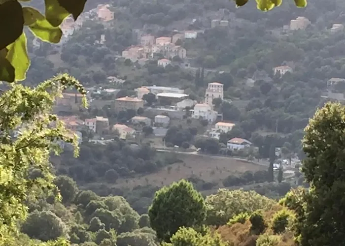 Avec Vue Et Piscine Privee *