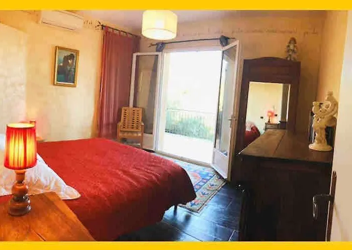 Holiday home Avec Vue Et Piscine Privee *